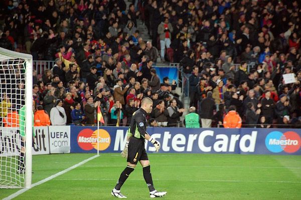 Valdes wird aufgrund eines Kreuzbandrisses die WM 2014 in Brasilien verpassen