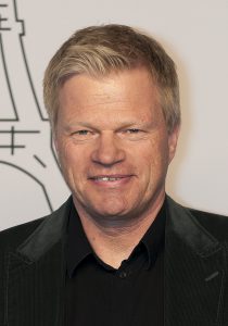 Oliver Kahn lächelt